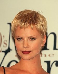 blonde_charlize_theron5