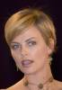 blonde_charlize_theron6.jpg