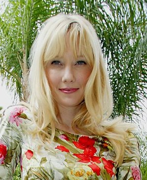 blonde_anne_heche1